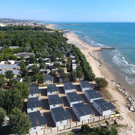 Stork Camping Village Розето дели Абруци Екстериор снимка